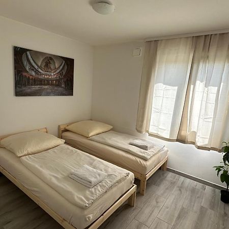 Modern Living Studio Kueche Netflix Inklusive Top Lage Nuremberg Ngoại thất bức ảnh