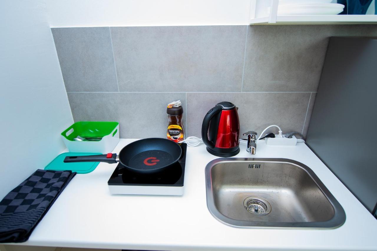 Modern Living Studio Kueche Netflix Inklusive Top Lage Nuremberg Ngoại thất bức ảnh